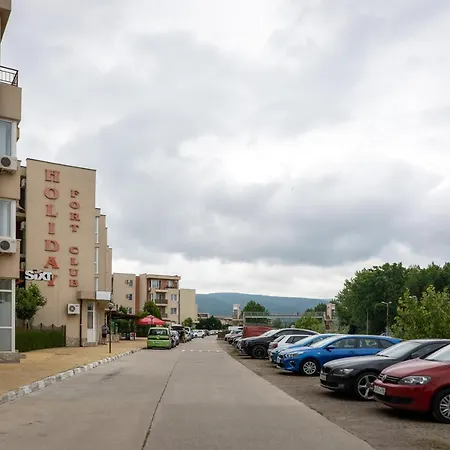Апартамент Apartament Fort Слънчев бряг