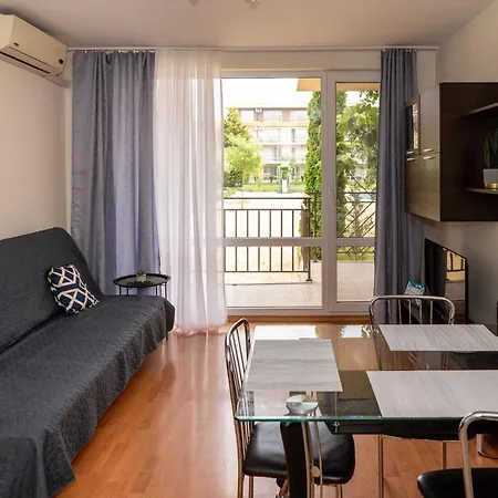 Апартамент Apartament Fort Слънчев бряг